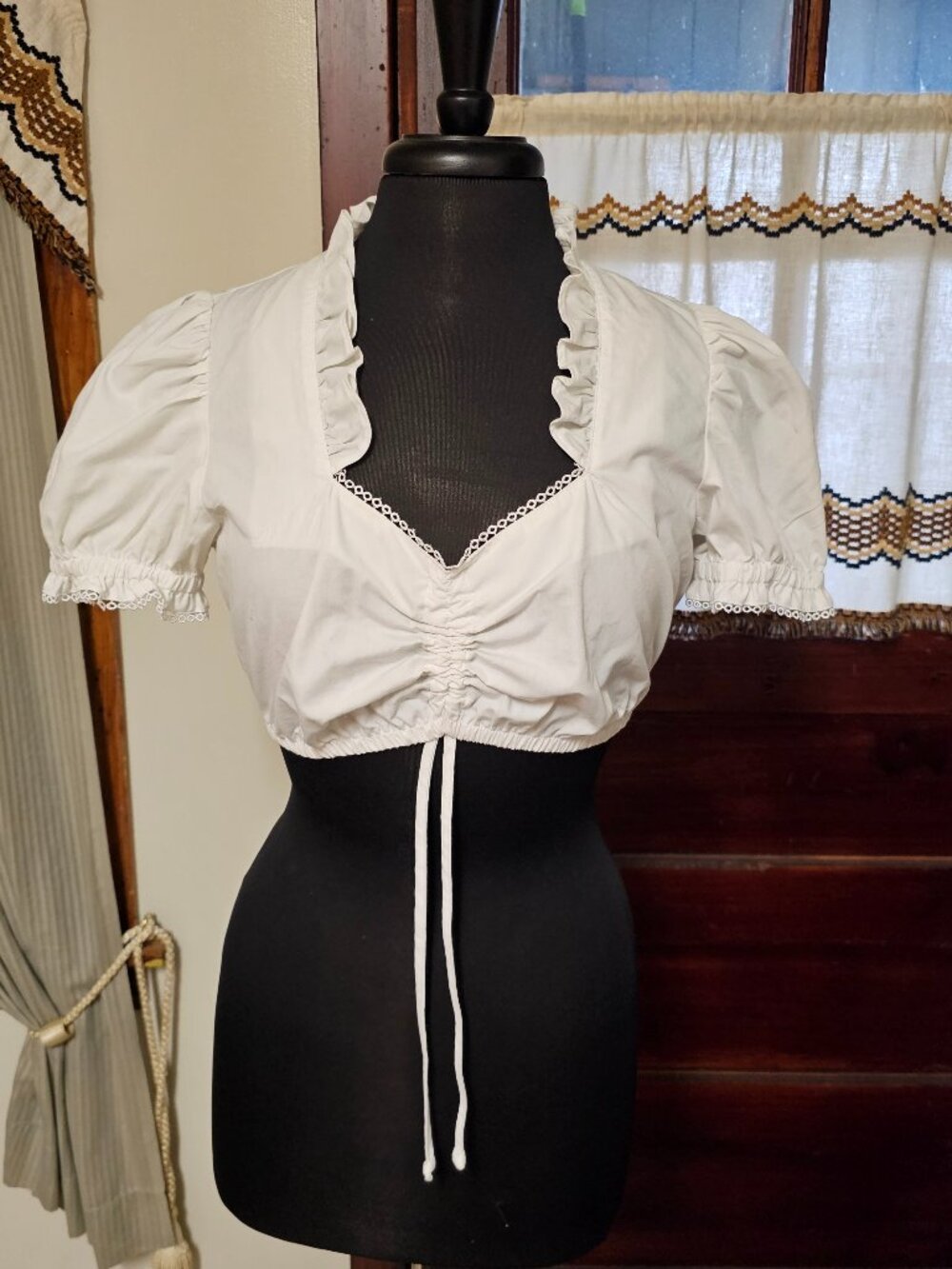 White Esmara Oktoberfest Dirndl Undershirt Crop Top Size US 8 / EU 42